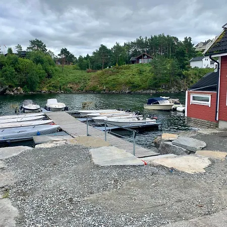 Exclusive Fjordside Villa With Swimming Pool, Sauna, Jacuzzi And Boat Hire * Sveio