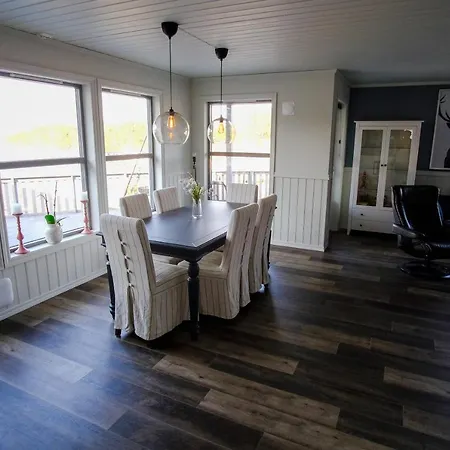 Exclusive Fjordside Villa With Swimming Pool, Sauna, Jacuzzi And Boat Hire Sveio