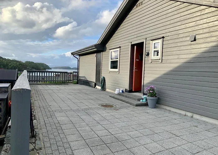 Exclusive Fjordside Villa With Swimming Pool, Sauna, Jacuzzi And Boat Hire Дом отдыха