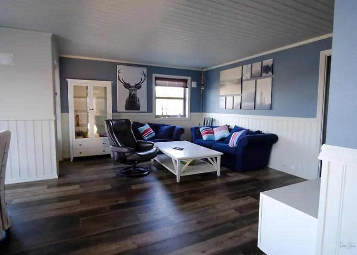 Tatil Evi Exclusive Fjordside Villa With Swimming Pool, Sauna, Jacuzzi And Boat Hire Sveio