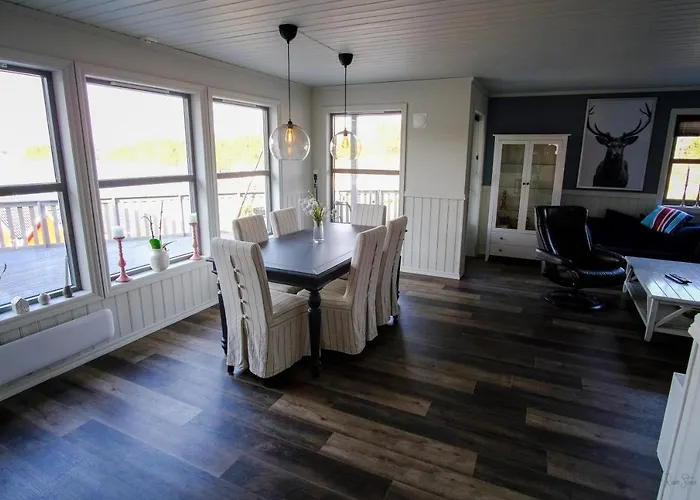 Exclusive Fjordside Villa With Swimming Pool, Sauna, Jacuzzi And Boat Hire Sveio