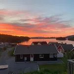Hébergement de vacances Exclusive Fjordside Villa With Swimming Pool, Sauna, Jacuzzi And Boat Hire Sveio