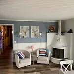 Hébergement de vacances Exclusive Fjordside Villa With Swimming Pool, Sauna, Jacuzzi And Boat Hire *